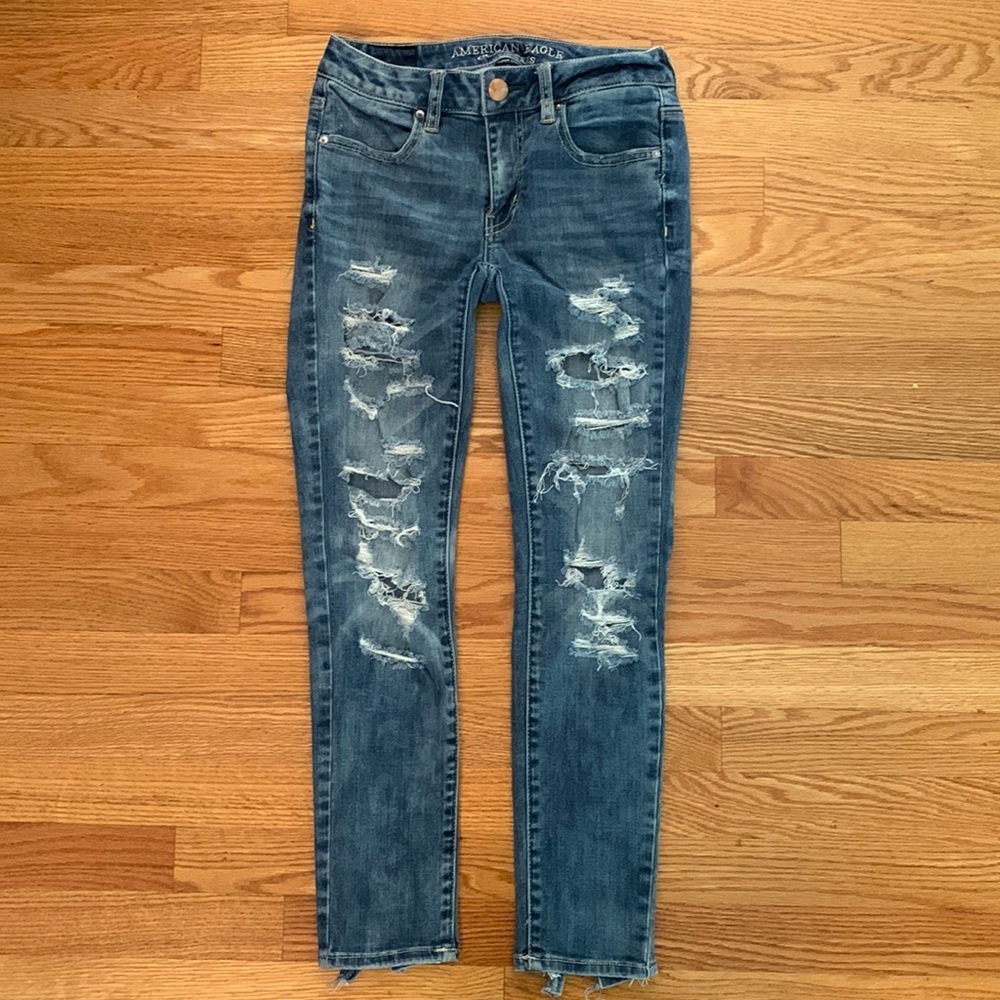 American Eagle jeans, size 2, super stretch